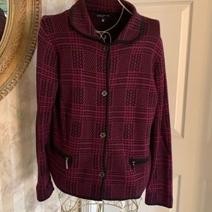 Beautiful jacket, pet & smoke free home